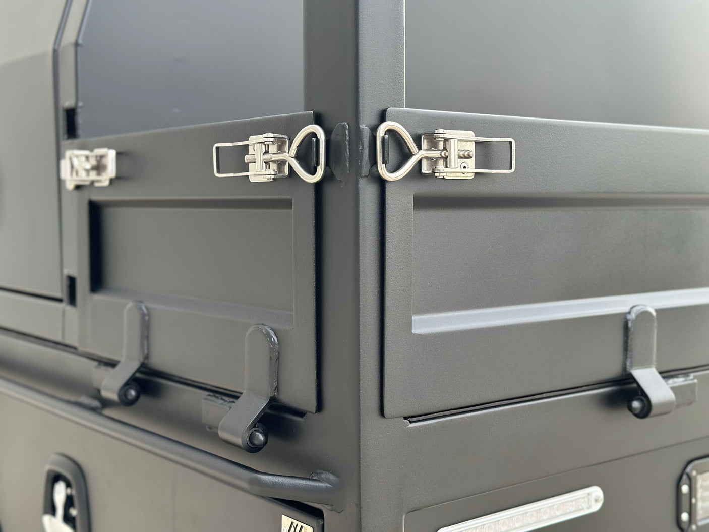 Drop Side Hinge - 100mm Weld On