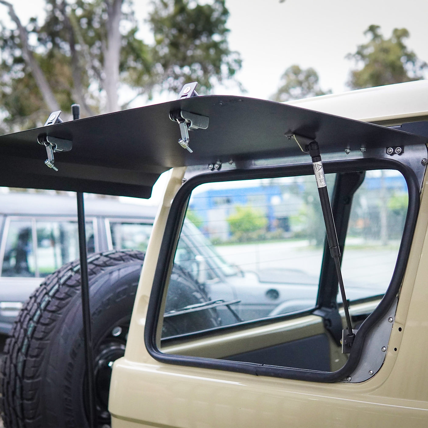 Toyota Landcruiser 76 Series Lift Up Window