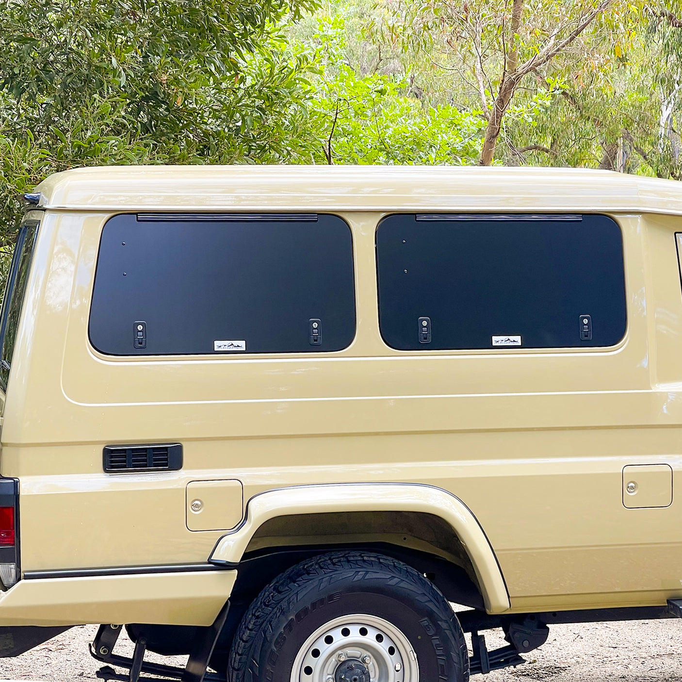 Toyota Landcruiser Troopcarrier 75 & 78 Series Lift Up Window