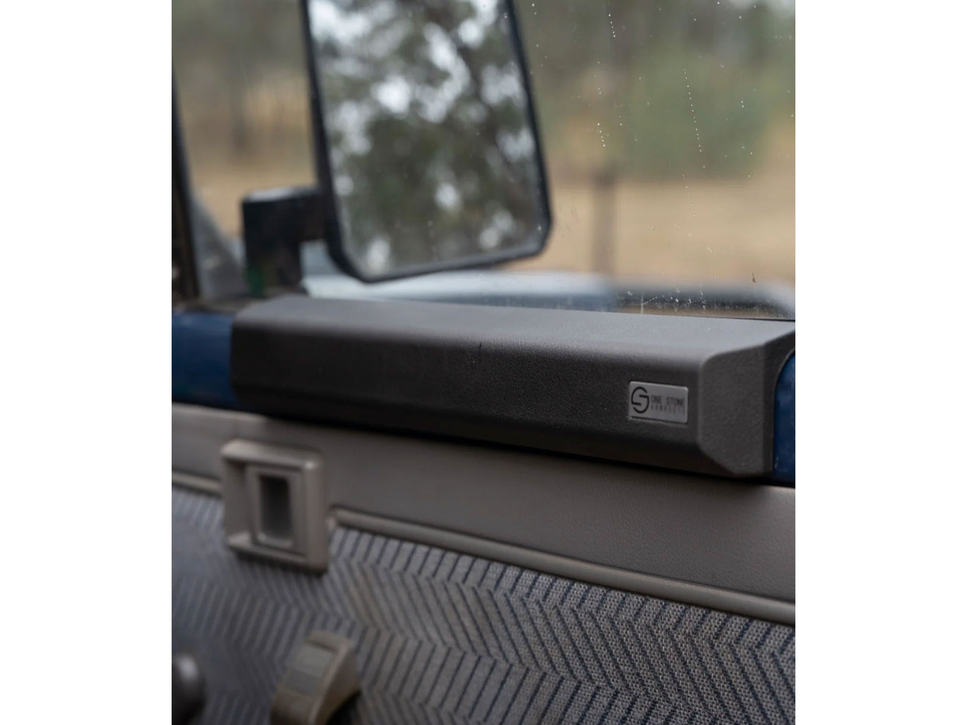 “The Skinny” Armrest (Pair) – 70 Series LandCruiser / GU Patrol