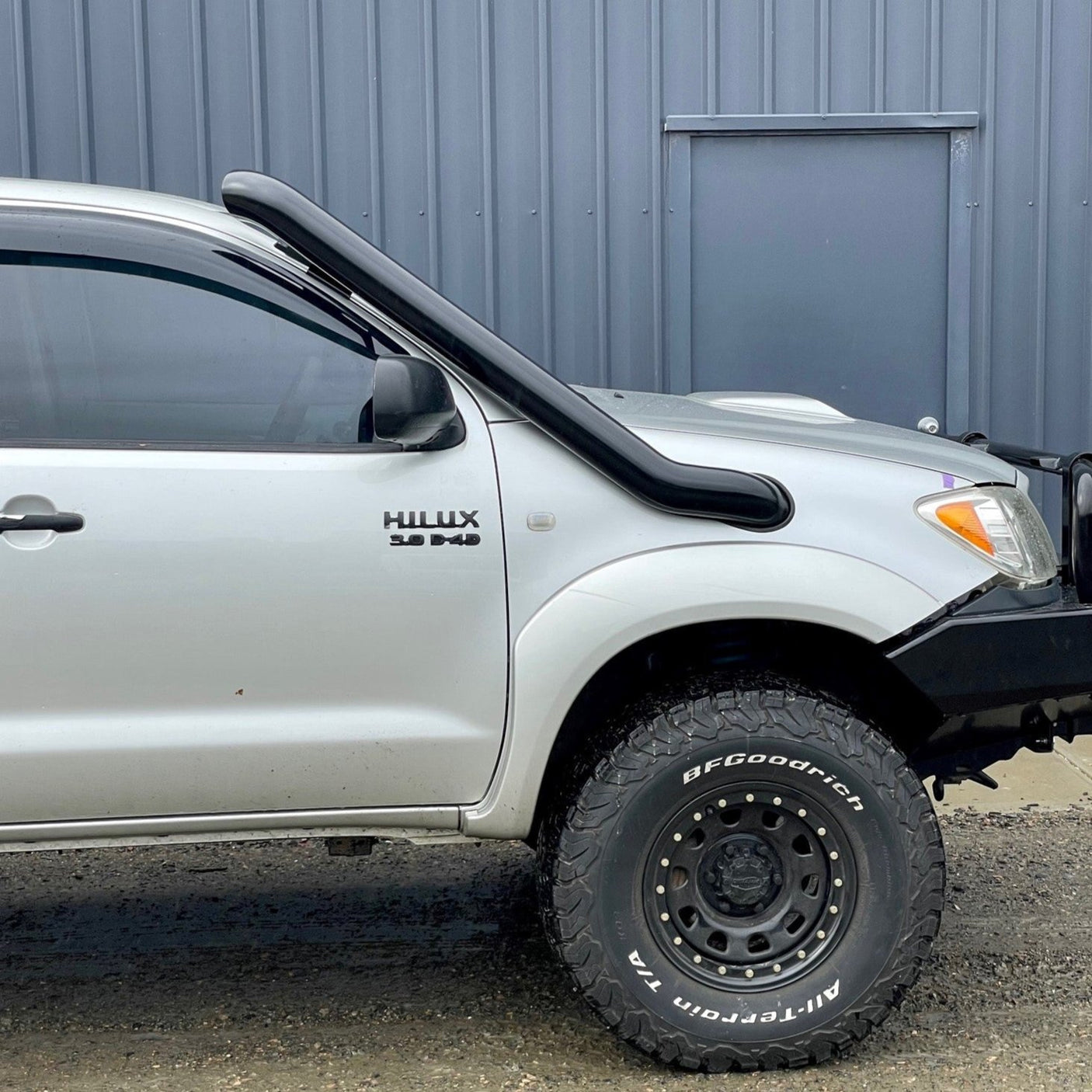 Toyota Hilux N70 Mid Entry Snorkel