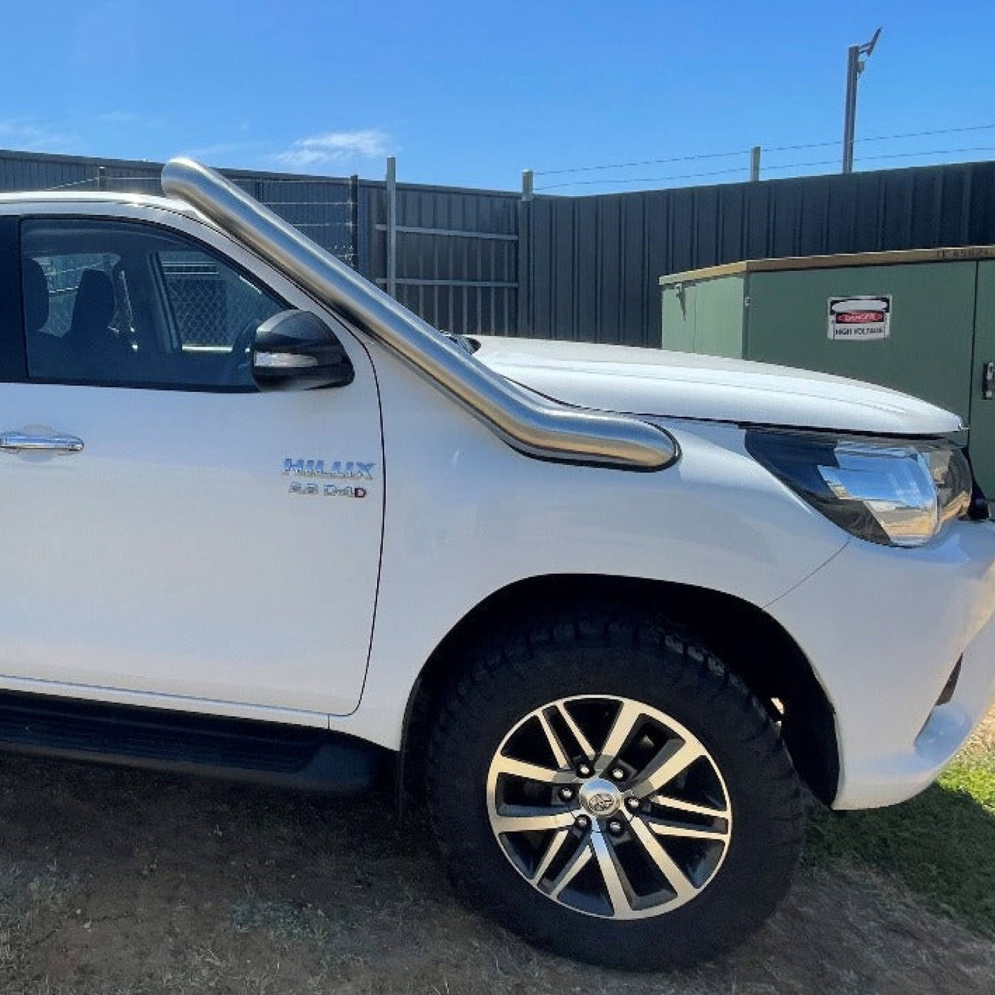 Toyota Hilux N80 Mid Entry Snorkel