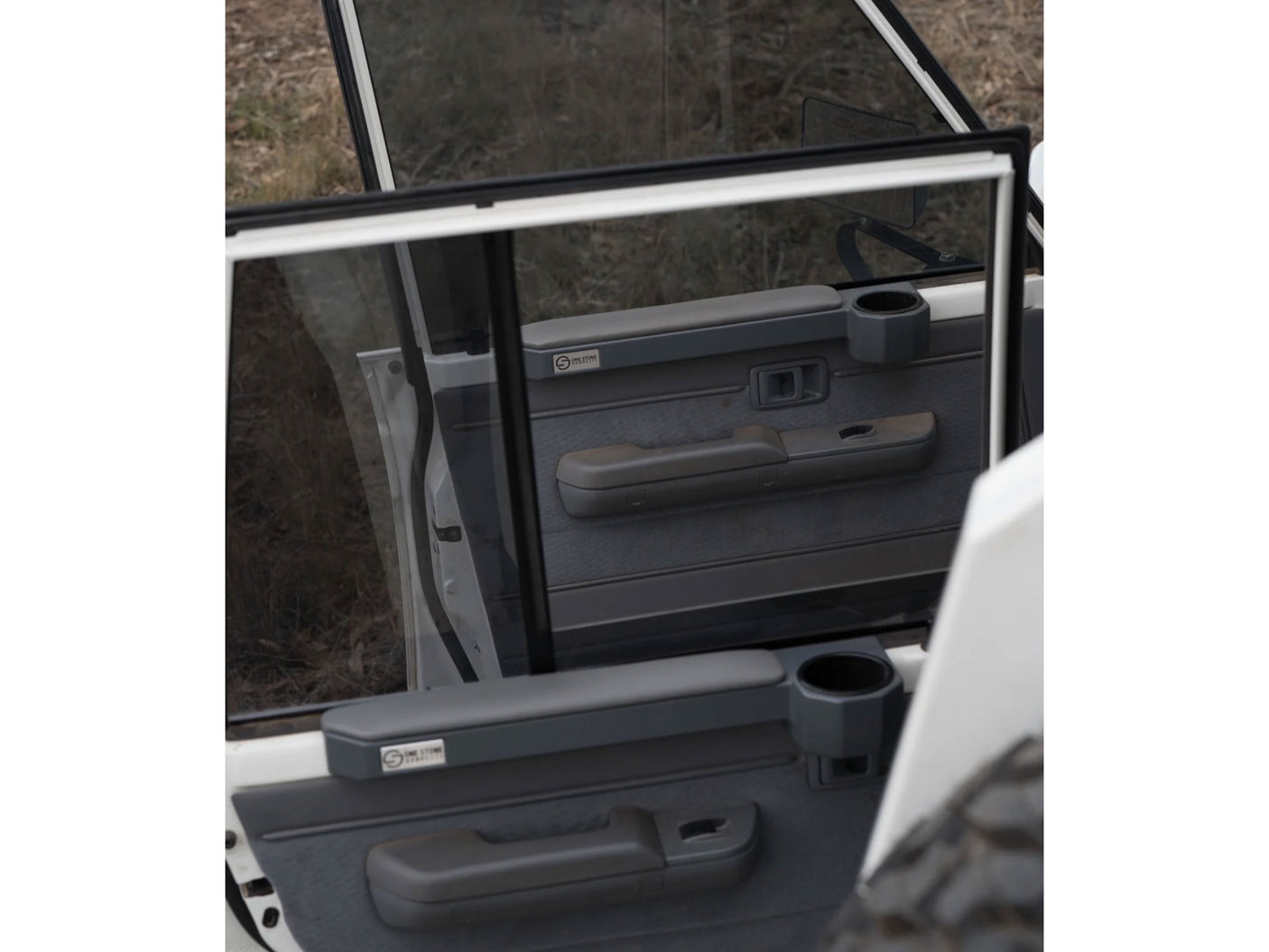 Rear Door Armrests with Cup Holder (Pair) – LandCruiser 76 & 79 Series