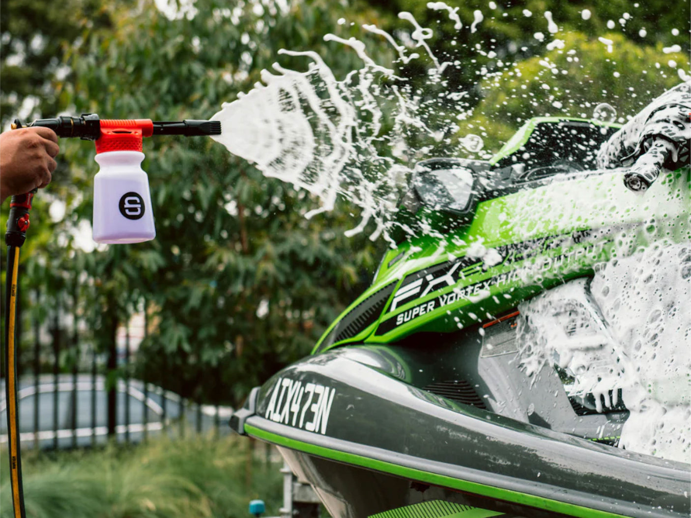 Snow Foam Salt Cleanse