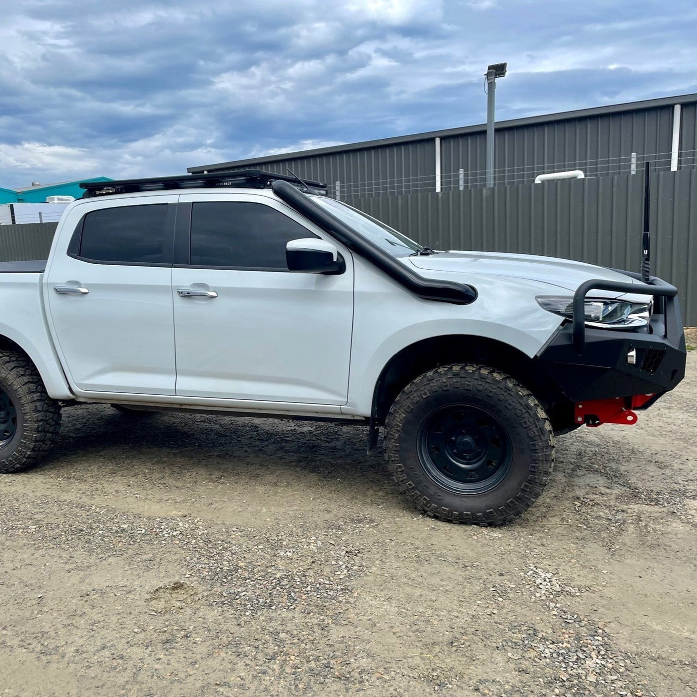 Mazda BT-50 2021+ Mid Entry Snorkel