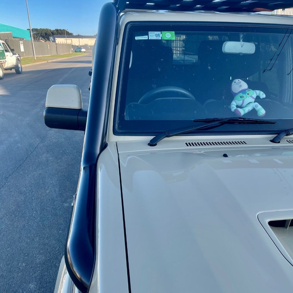 Toyota VDJ LandCruiser 76/78/79 Series Long Entry Snorkel