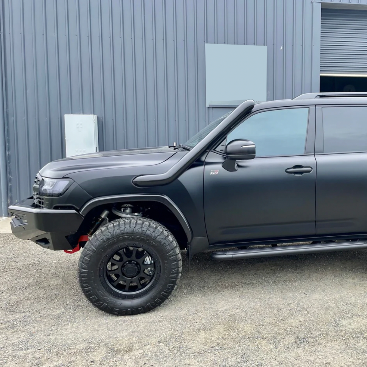 Toyota LandCruiser 300 Series 4" Mid Entry Snorkel